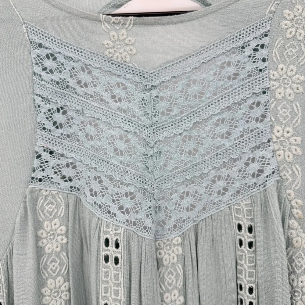 Free People Embroidered Lace Crochet Tiered Tunic Size XS Boho Peasant Oversized